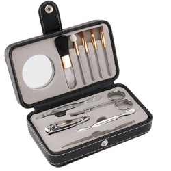 Set de manicure y brochas Young